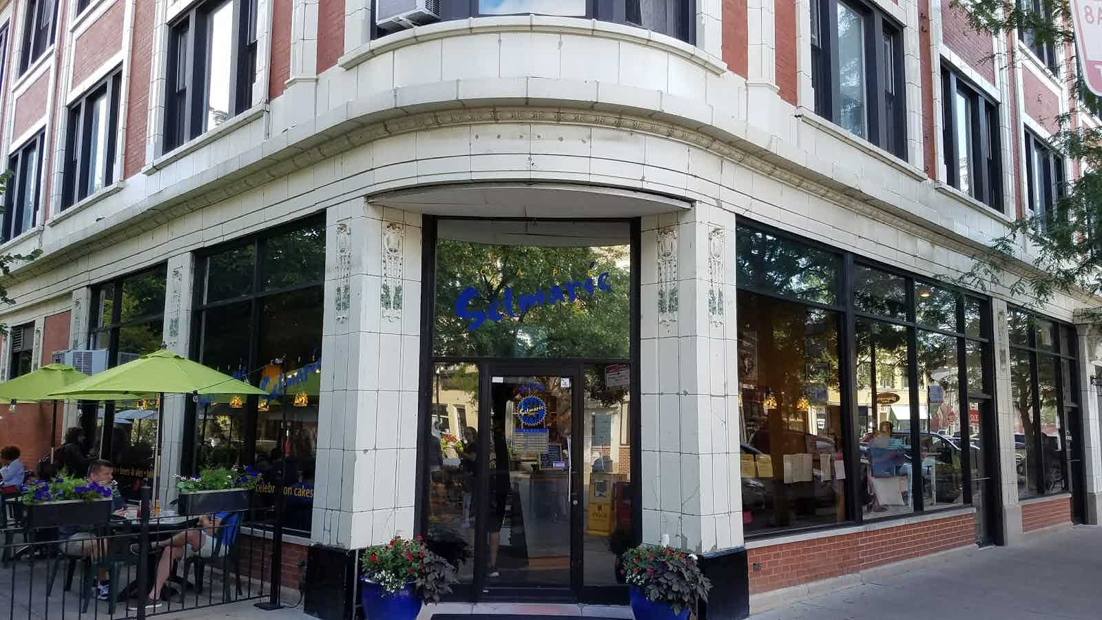 Storefront of Cafe Selmarie